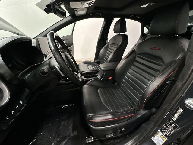 Thumbnail: 2021 Kia Forte - 17