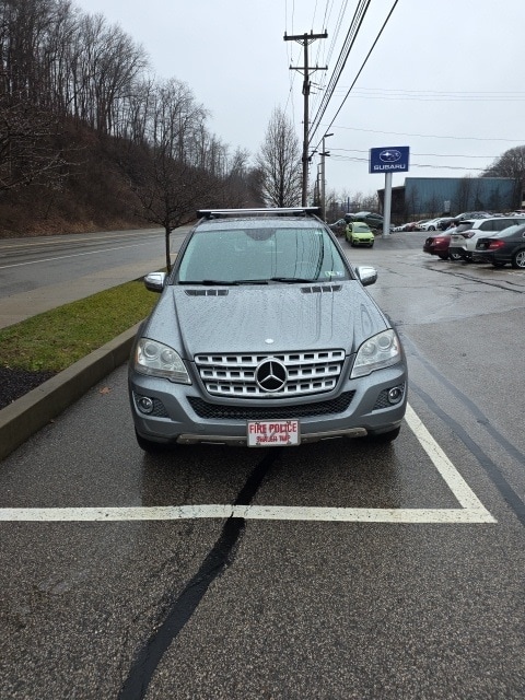 Thumbnail: 2010 Mercedes-Benz M-Class - 2