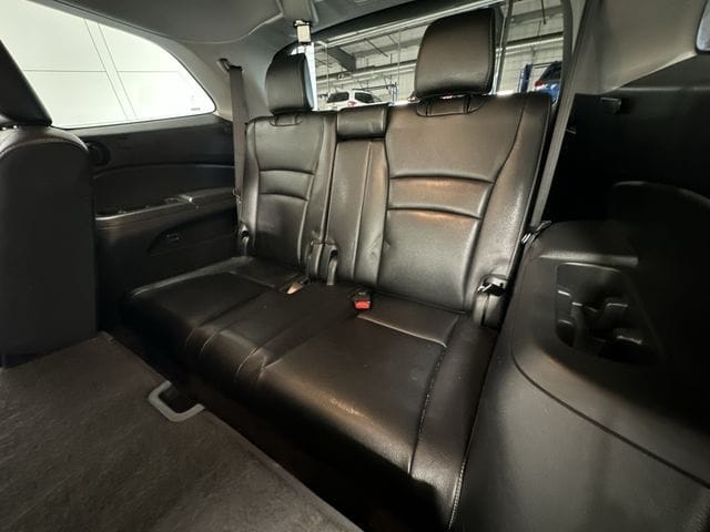 Thumbnail: 2017 Honda Pilot - 19