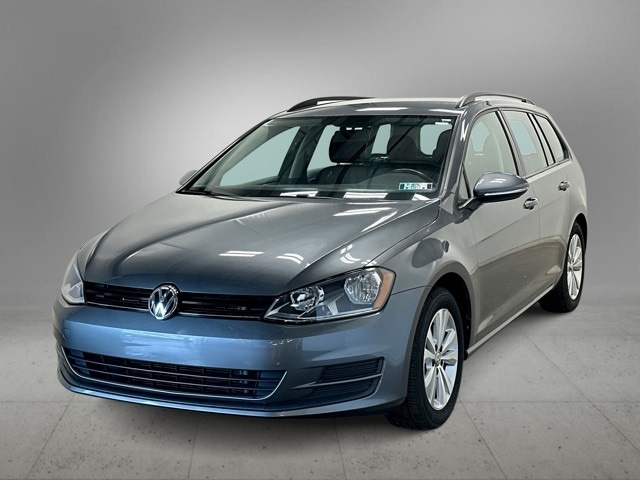 2017 Volkswagen e-Golf  -
                  Moon Township, PA