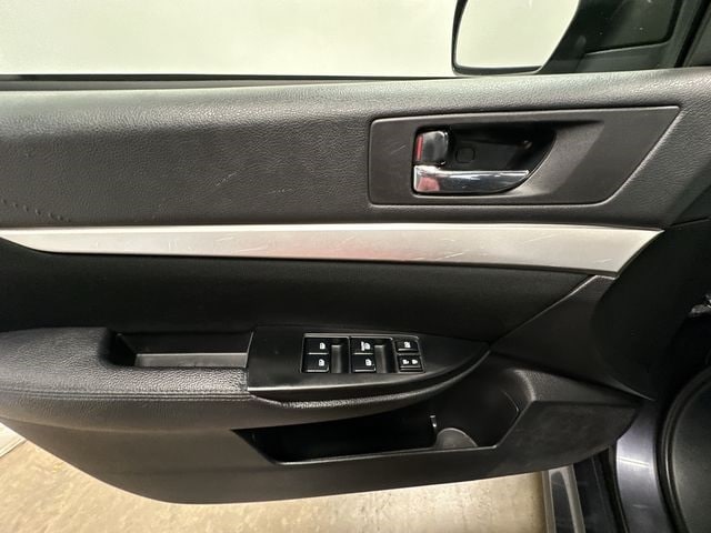 Thumbnail: 2013 Subaru Legacy - 14