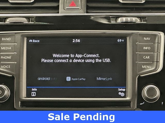 Thumbnail: 2017 Volkswagen Golf - 12