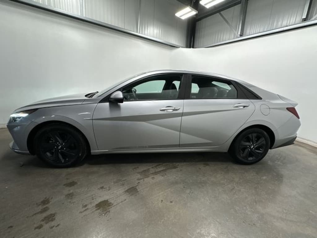 Used 2021 Hyundai Elantra SEL Sedan