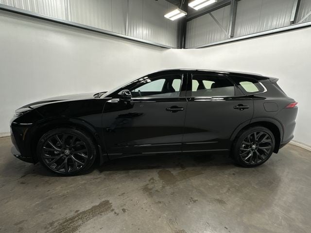 Thumbnail: 2025 Toyota Crown Signia - 2