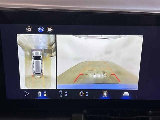 Thumbnail: 2025 Chevrolet Equinox - 14