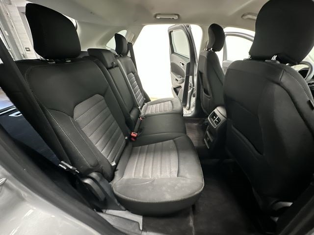 Thumbnail: 2016 Ford Edge - 22