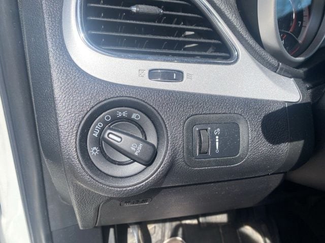 Thumbnail: 2014 Dodge Journey - 19