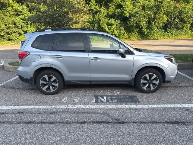 Thumbnail: 2017 Subaru Forester - 2