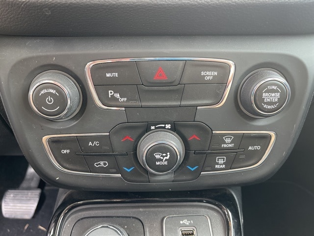 Thumbnail: 2020 Jeep Compass - 21