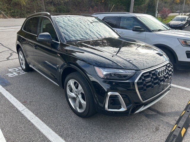 2023 Audi Q5 S line Premium Prestige photo 2
