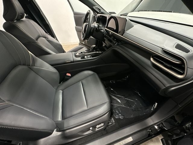 Thumbnail: 2025 Toyota Crown Signia - 19