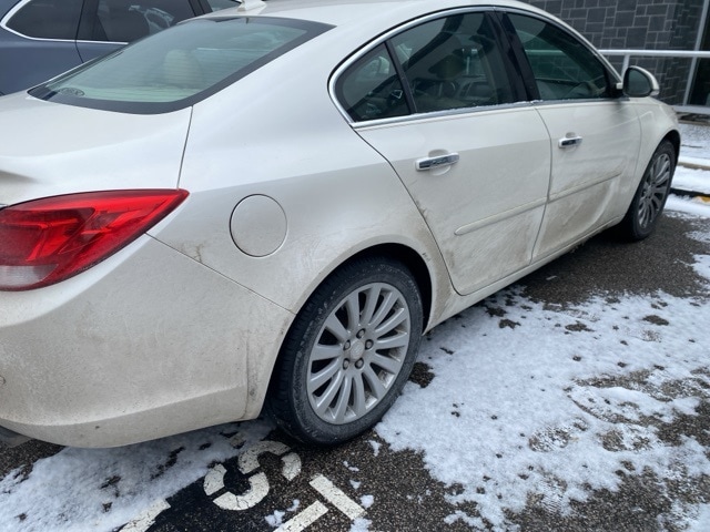 Thumbnail: 2013 Buick Regal - 12