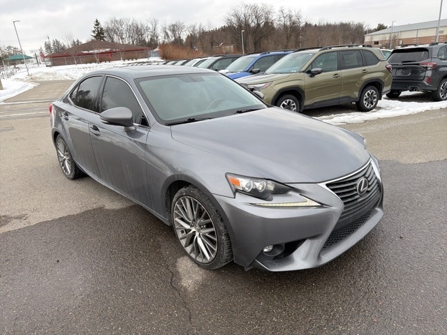 Thumbnail: 2016 Lexus IS - 5