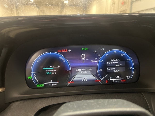 2025 Toyota Crown Signia Limited -
                  Moon Township, PA