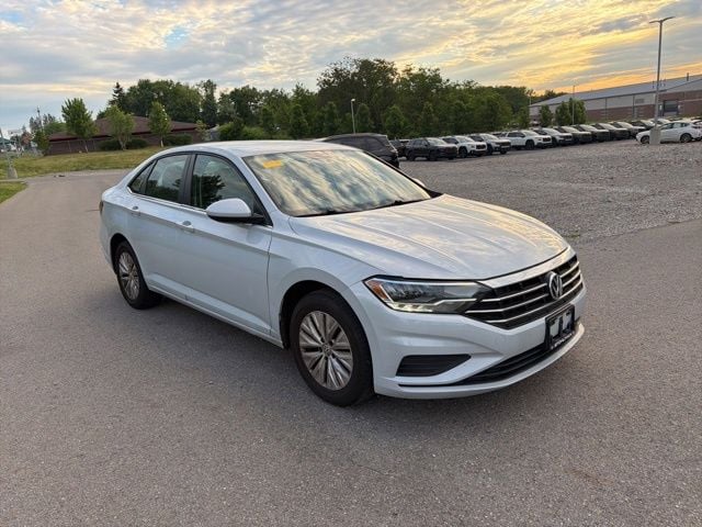 Thumbnail: 2019 Volkswagen Jetta - 5