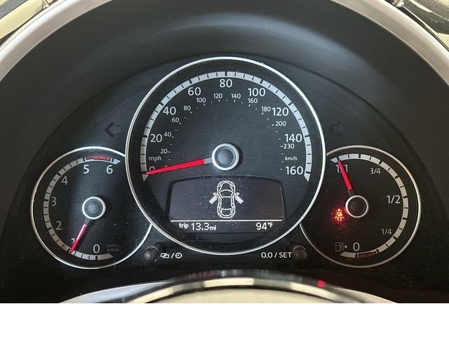 Thumbnail: 2014 Volkswagen Beetle - 6