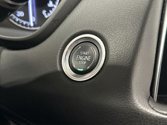 Thumbnail: 2023 Cadillac XT4 - 10