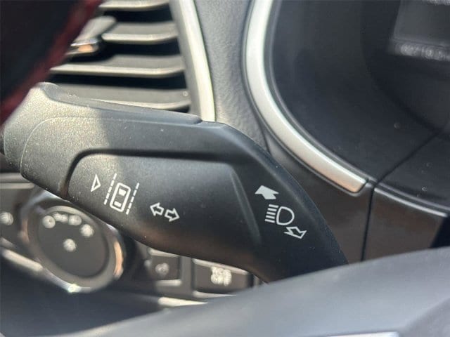 2021 Ford Edge ST-Line - Photo 23
