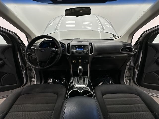 Thumbnail: 2016 Ford Edge - 18