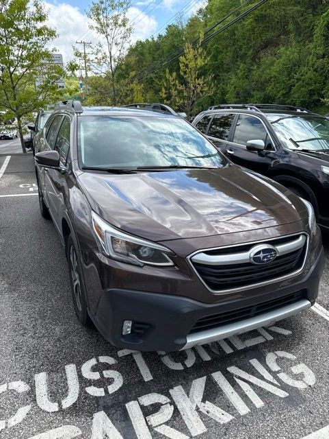 2022 Subaru Outback Limited's photo