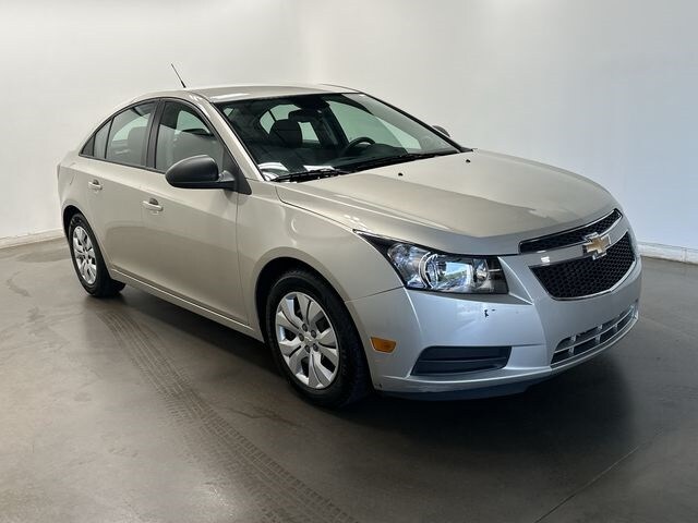 Thumbnail: 2013 Chevrolet Cruze - 26