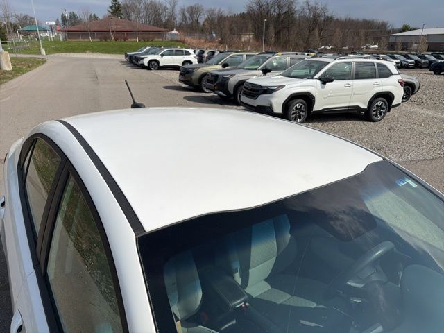 Thumbnail: 2018 Kia Rio - 8