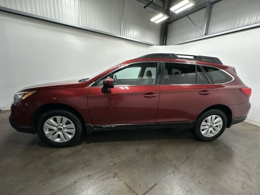 Used 2017 Subaru Outback Premium SUV