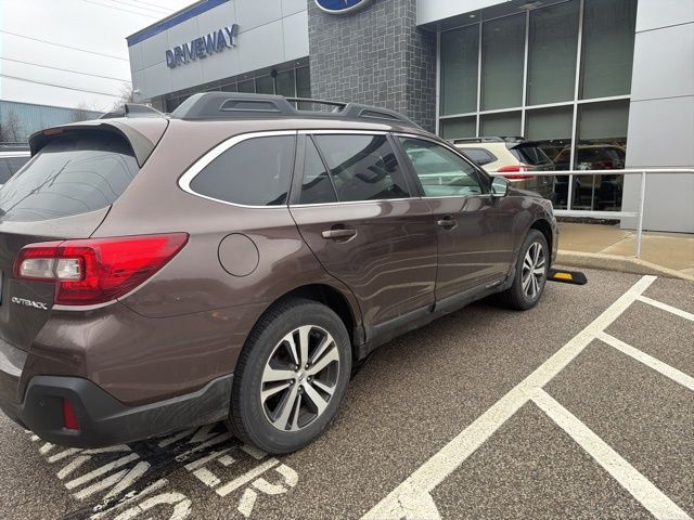 Thumbnail: 2019 Subaru Outback - 17