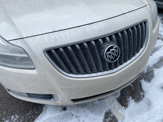 Thumbnail: 2013 Buick Regal - 15