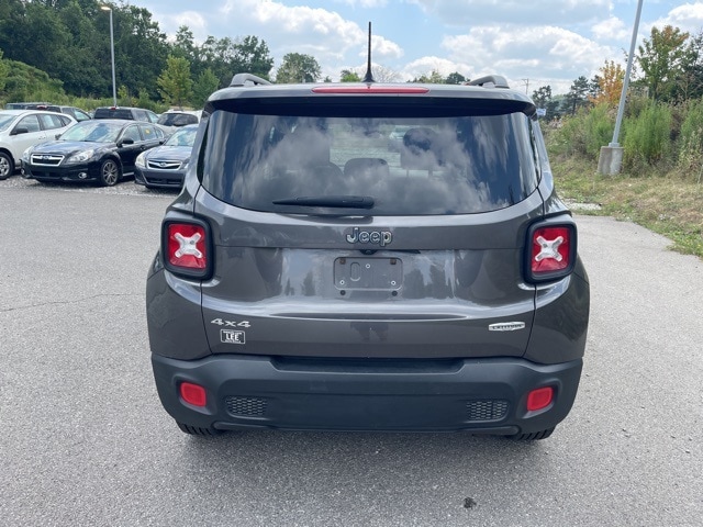 Thumbnail: 2016 Jeep Renegade - 7