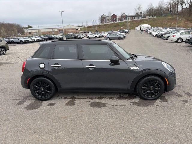 Thumbnail: 2019 MINI Cooper Hardtop - 6