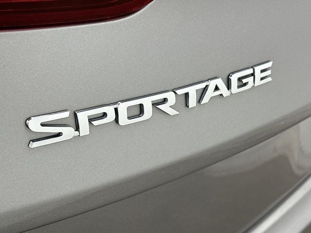 Thumbnail: 2018 Kia Sportage - 28