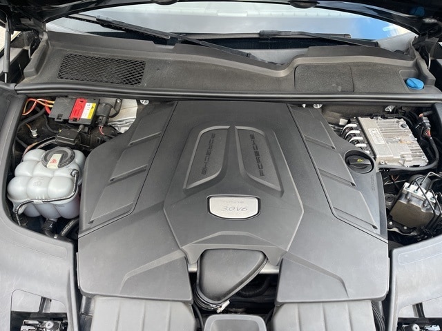 Thumbnail: 2019 Porsche Cayenne - 3