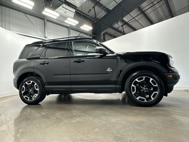 Thumbnail: 2022 Ford Bronco Sport - 3