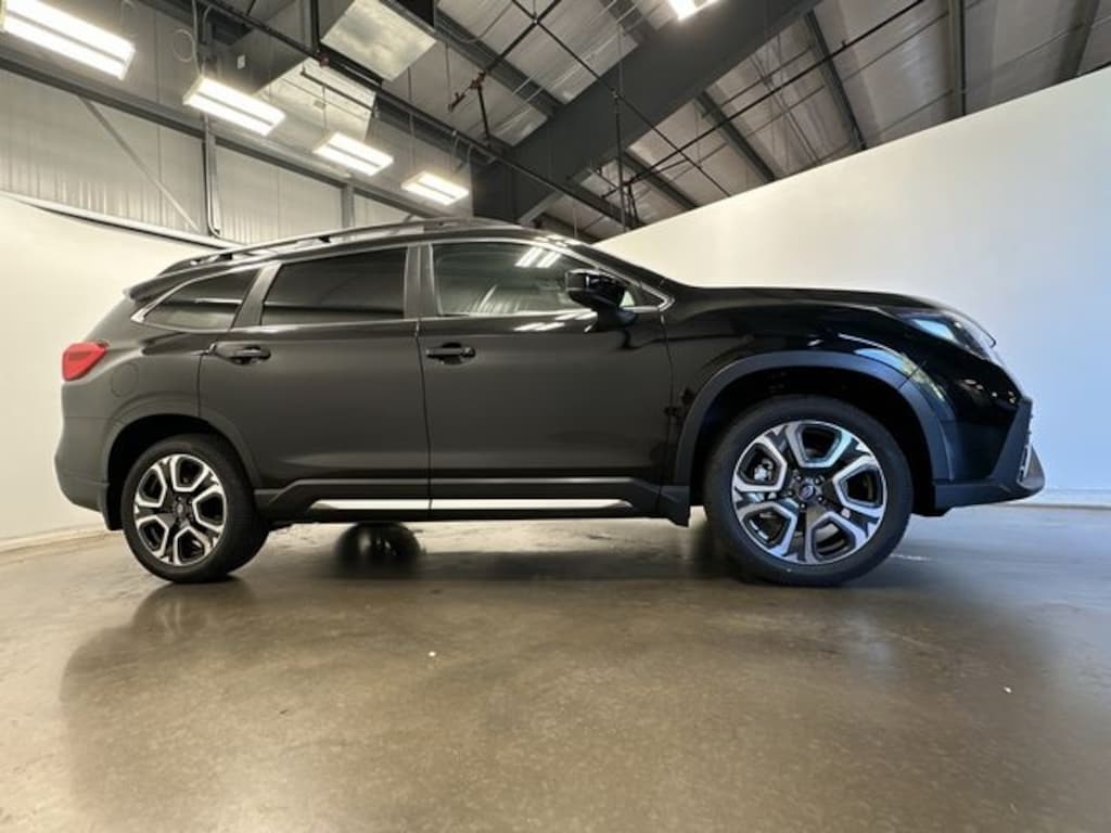 New 2025 Subaru Ascent Limited 7-Passenger SUV