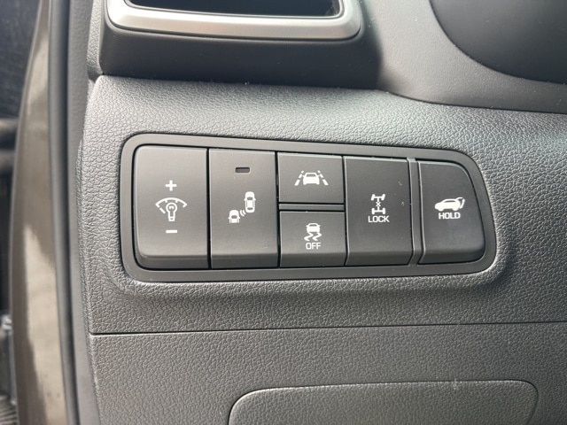 Thumbnail: 2020 Hyundai Tucson - 25