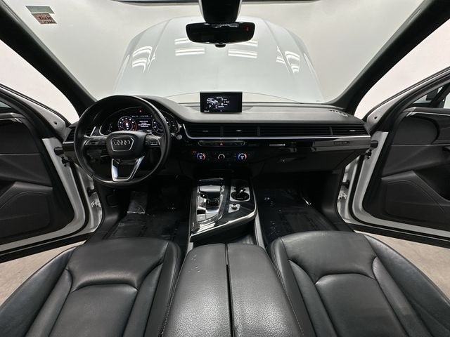 Thumbnail: 2017 Audi Q7 - 21