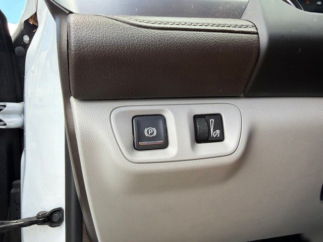 Thumbnail: 2019 GMC Acadia - 26