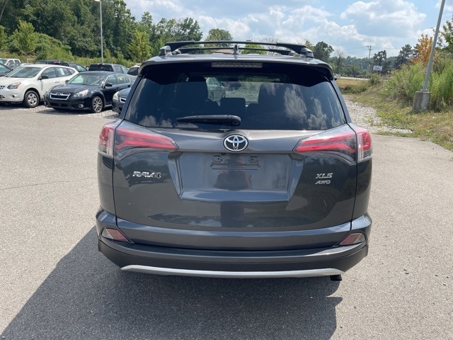 Thumbnail: 2017 Toyota RAV4 - 7
