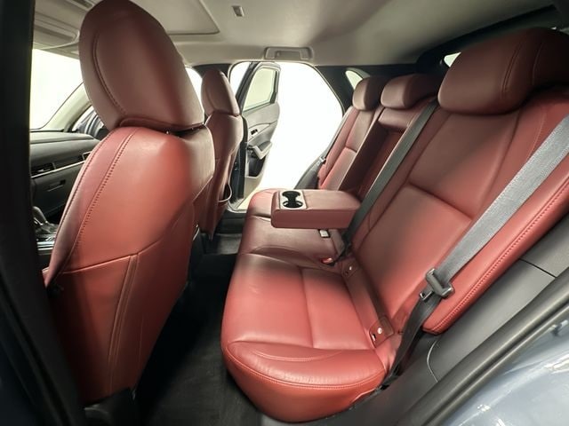 Thumbnail: 2023 Mazda CX-30 - 18