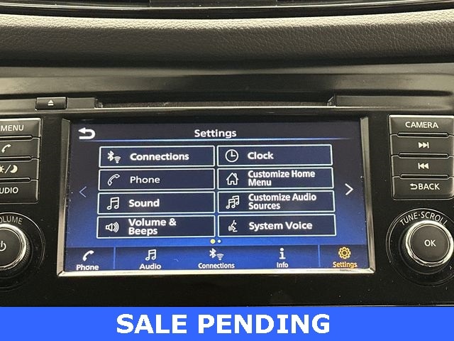 Thumbnail: 2020 Nissan Rogue Sport - 11