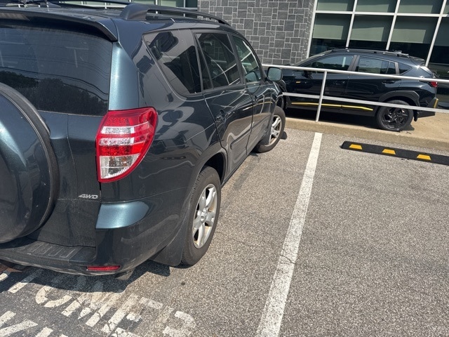 2012 Toyota RAV4  7