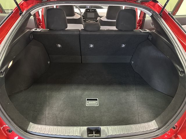 Thumbnail: 2018 Toyota Prius - 26