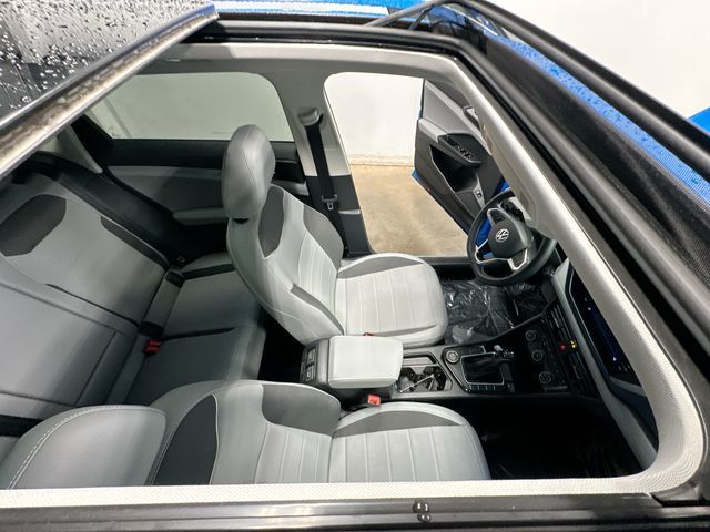 Thumbnail: 2023 Volkswagen Taos - 6