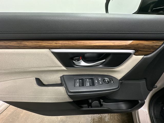 Thumbnail: 2017 Honda CR-V - 18