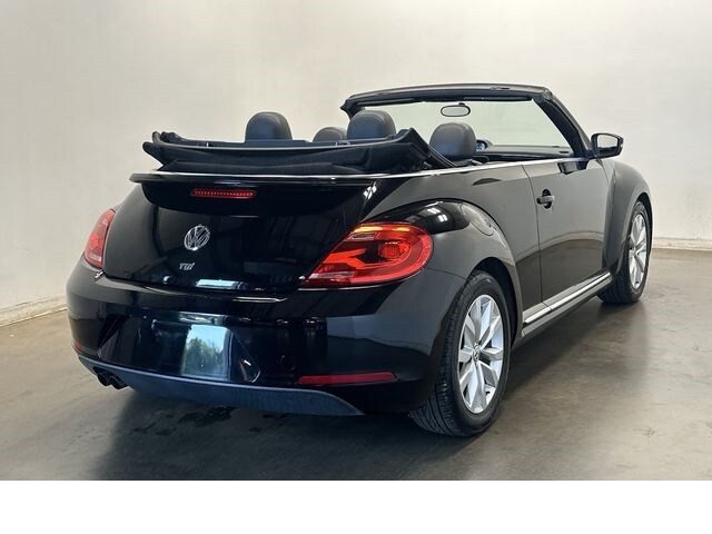Thumbnail: 2014 Volkswagen Beetle - 32