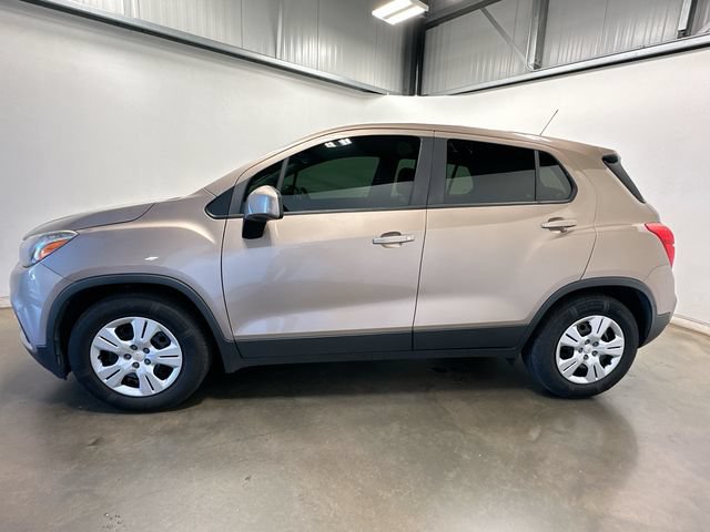Used 2018 Chevrolet Trax LS with VIN 3GNCJKSB1JL375671 for sale in Carnot-Moon, PA