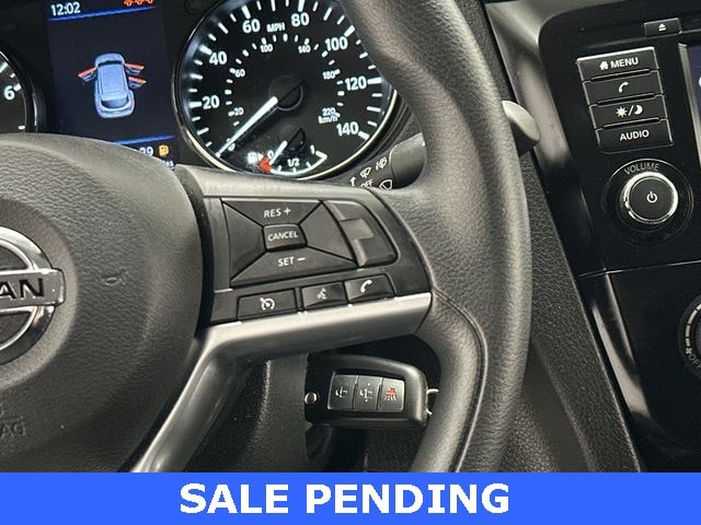 Thumbnail: 2020 Nissan Rogue Sport - 9