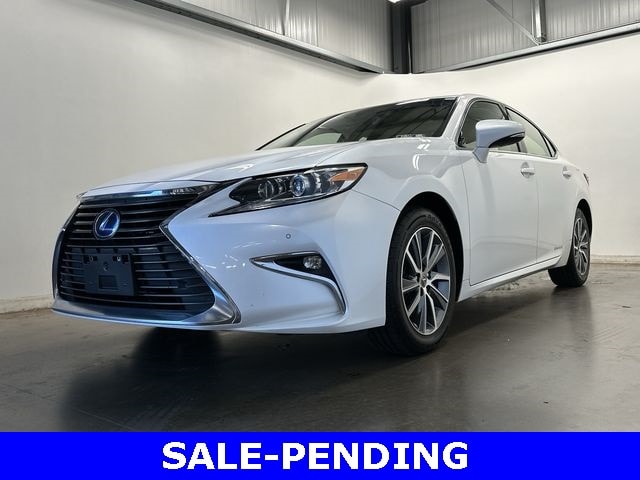 Thumbnail: 2016 Lexus ES - 31