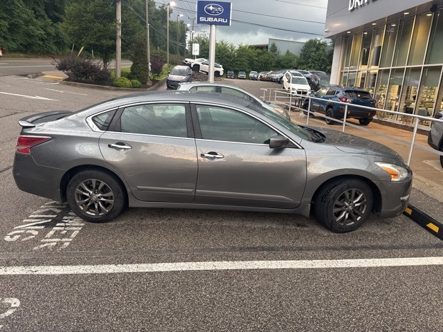 Thumbnail: 2015 Nissan Altima - 5